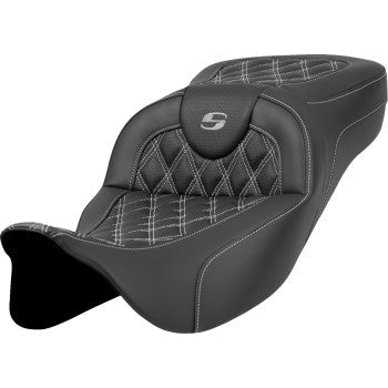 SADDLEMEN Extended Reach Roadsofa™ Seat - Lattice Stitch - Silver Stitch - without Backrest - FL '08-'23 A808-07B-184SIL